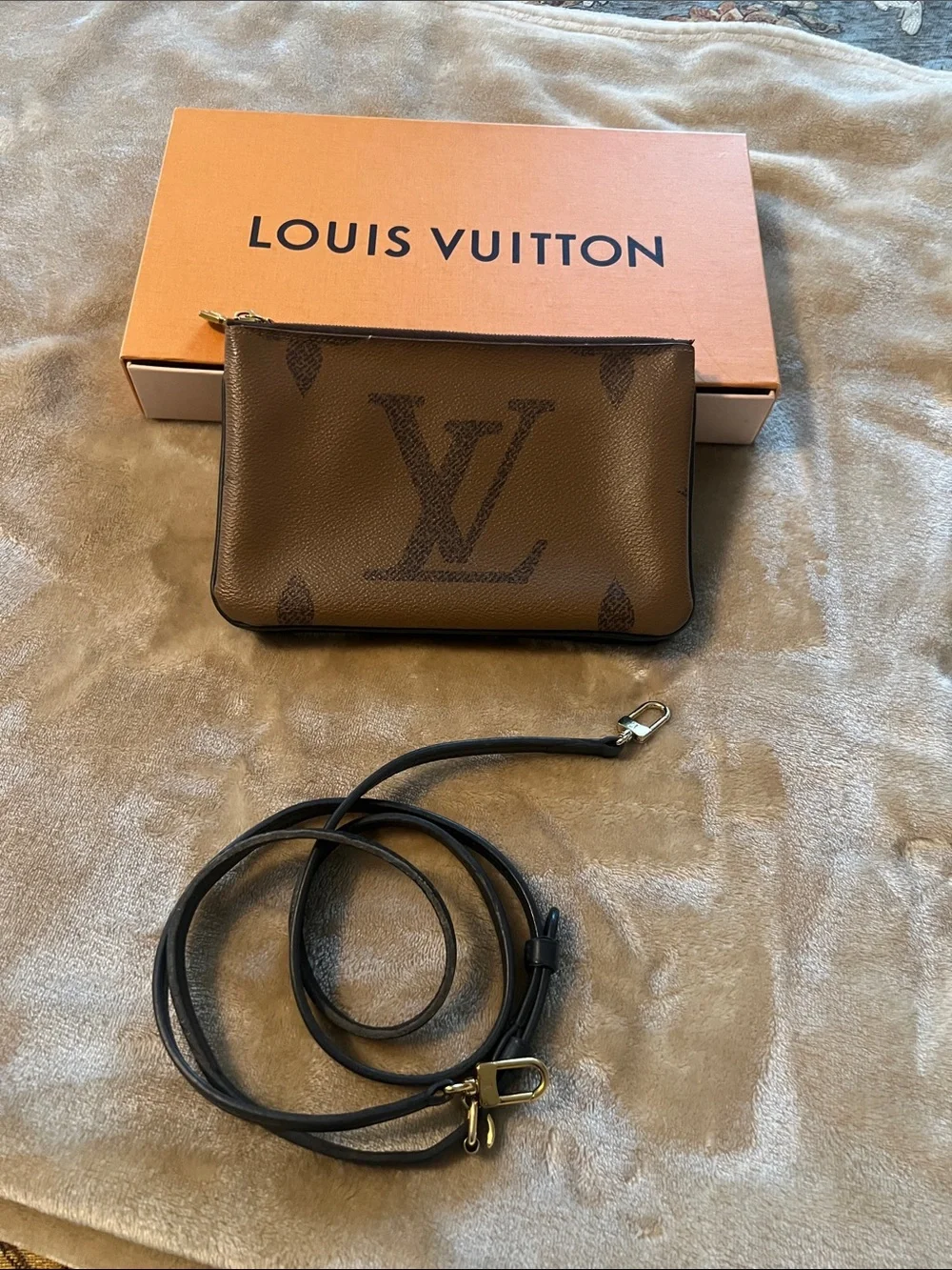 Louis Vuitton Reverse Monogram Giant Dobble Zip Pouchette with Detachable Strap